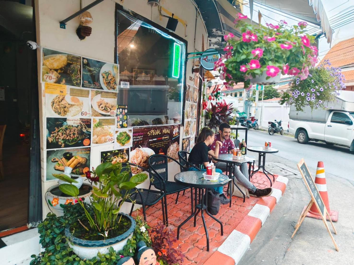 Rhythm Of Life Guesthouse 56 Bangkok Exteriör bild
